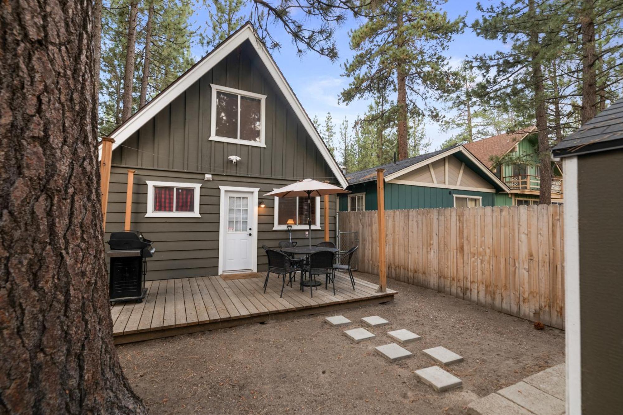 Shady Pine Cottage - This Adorable Cabin Is The Perfect Getaway For Your Next Stop In The Mountains! Big Bear City Extérieur photo